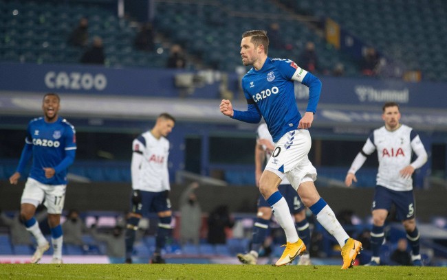 球迷们的热 球迷们的热